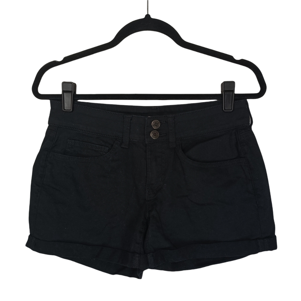 SO Black Favorite Midi Low Rise Cuff Hem 2 Button Zip Fly Shorts 7
